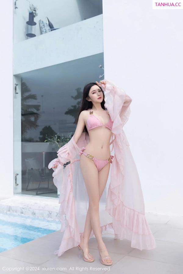 鱼子酱fish  [XiuRen]高清写真图 2024.01.05 No.7920 鱼子酱Fish 比基尼美腿第8张图片